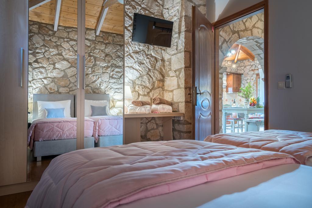 Villa Tramonto With Private Heated Pool, By Zantewize Volímai 외부 사진